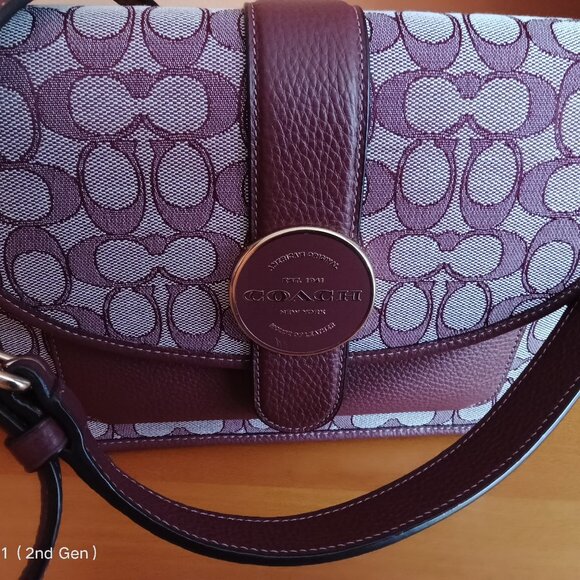 Coach Loonie Crossbody in Signature Jacquard - Picture 11 of 12